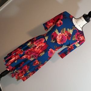 Beautiful Floral pleated dress